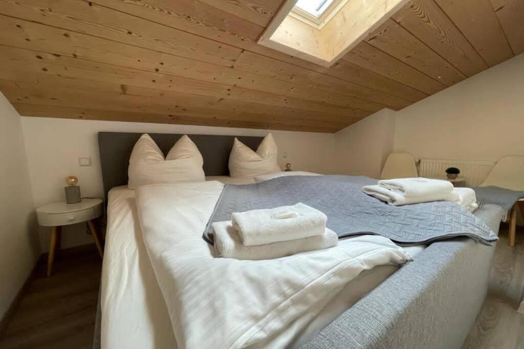 Gemuetliche Ferienwohnung Im Dg Am Tegernsee - Bergblick, Ruhe & Ganz Viel Platz Bad Wiessee Luaran gambar