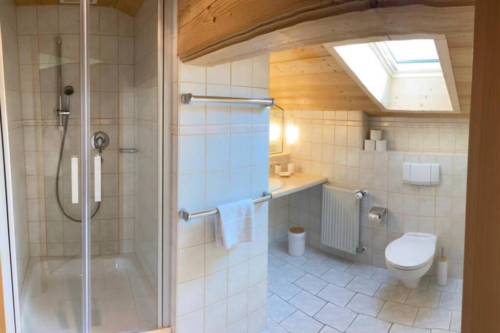Gemuetliche Ferienwohnung Im Dg Am Tegernsee - Bergblick, Ruhe & Ganz Viel Platz Bad Wiessee Luaran gambar