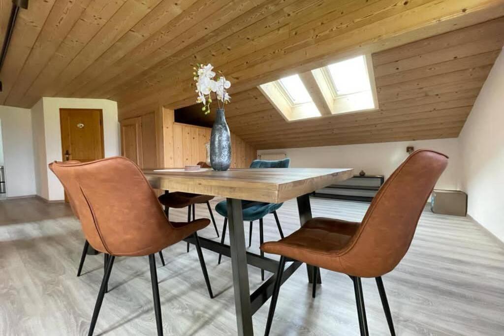 Gemuetliche Ferienwohnung Im Dg Am Tegernsee - Bergblick, Ruhe & Ganz Viel Platz Bad Wiessee Luaran gambar